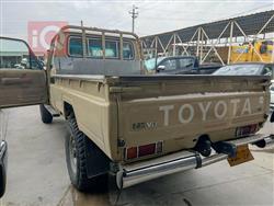 Toyota Land Cruiser 70 Pickup